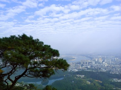 香港桂平西山：壮乡奇景，美食文化，历史遗迹